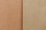 Sacos de papel com alças torcidas - a diferença entre castanho e castanho listrado | Envelopesonline.pt