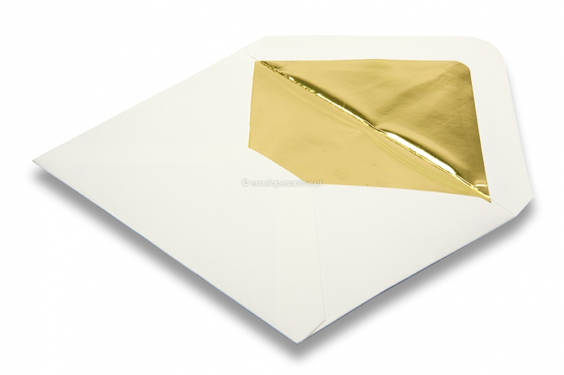 Envelopes brancos marfim forrados -  forro dourado
