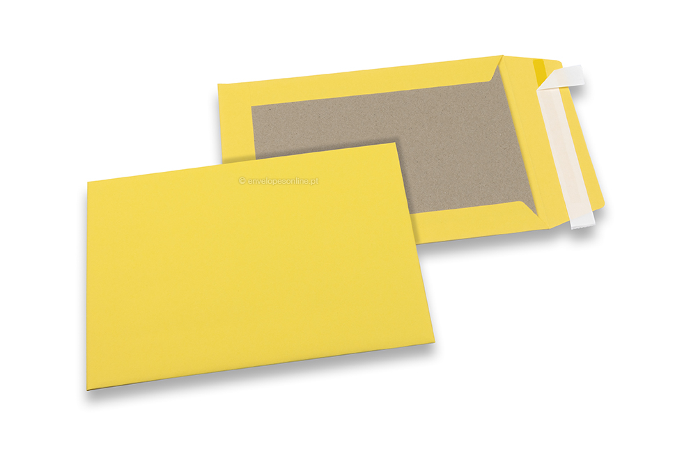 Envelopes coloridos em cartão rígido - amarelo, 162 x 229 mm