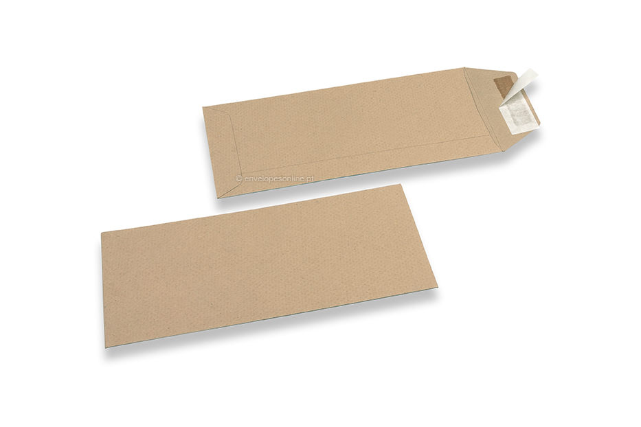 Envelopes comerciais reciclados, 110 x 220 mm, EA 5/6, aba no lado curto, fecho autocolante, 115 g.