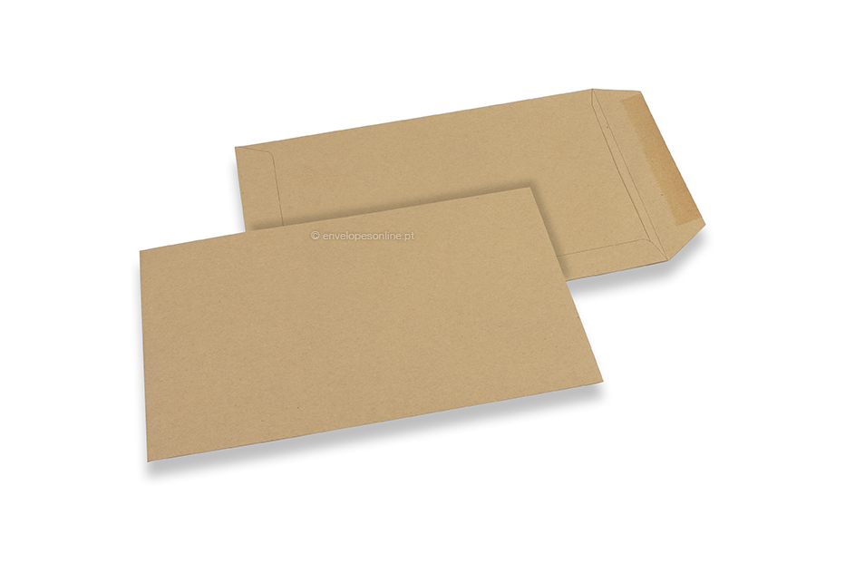 Envelopes comerciais reciclados, 162 x 229 mm, C 5, aba no lado curto, com goma, 90 g.