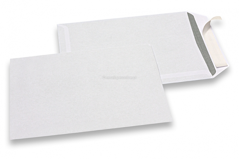 Envelope básico, 176 x 250 mm, 90 g, sem janela, fecho autocolante 